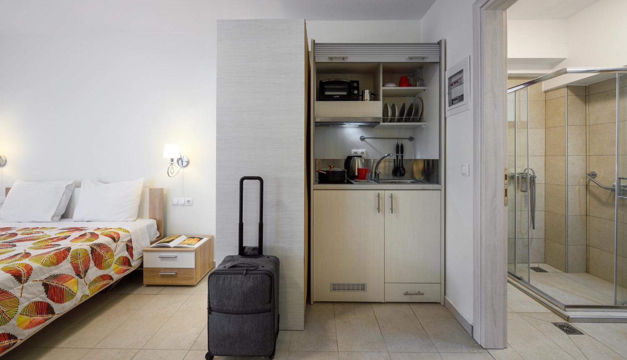 Elpiniki Luxury Rooms Nea Poteidaia Exterior foto